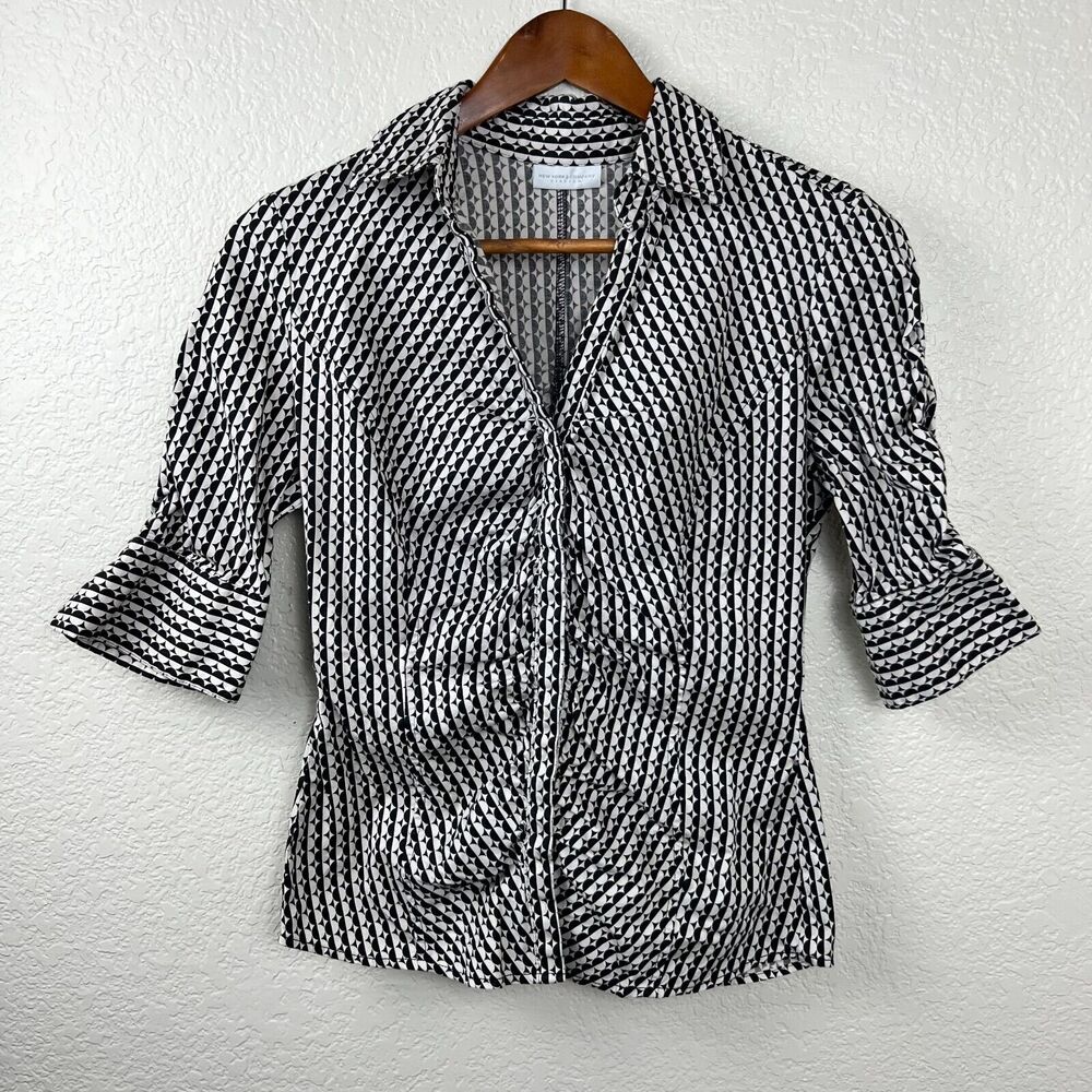 New York And Company Womens Art To Wear Abstract Ruched 3/4 Sleeve Shirt Xs